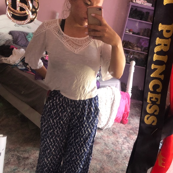 Lace top - Picture 3 of 3